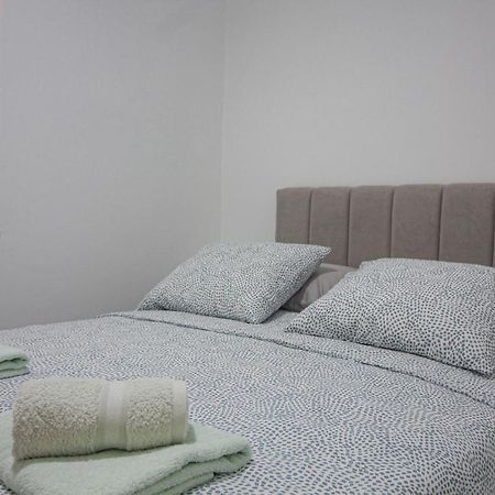 Apartman Toni Rogoznica  Eksteriør billede